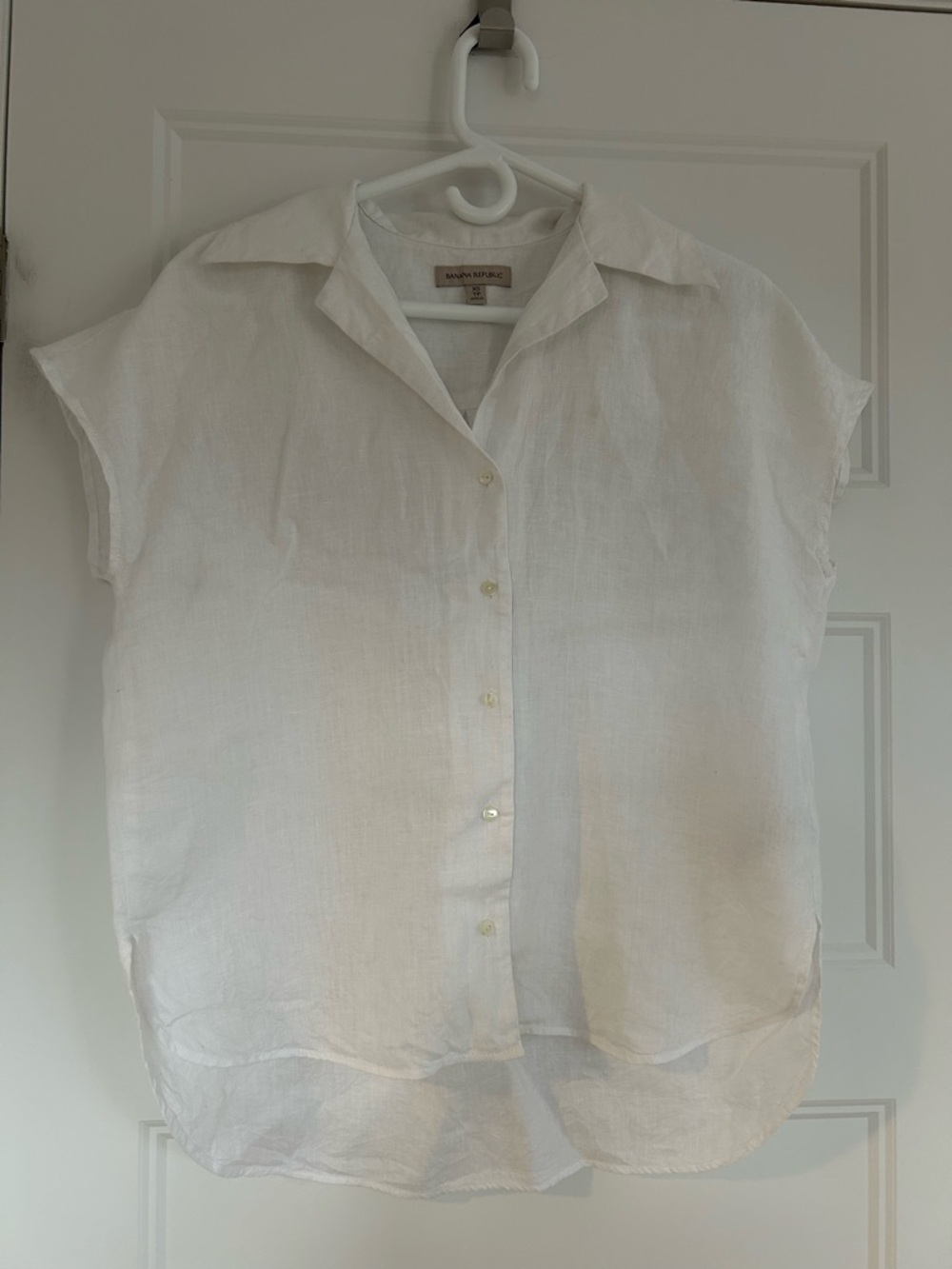 Banana Republic White Linen Button-Down Cap Sleeve Shirt